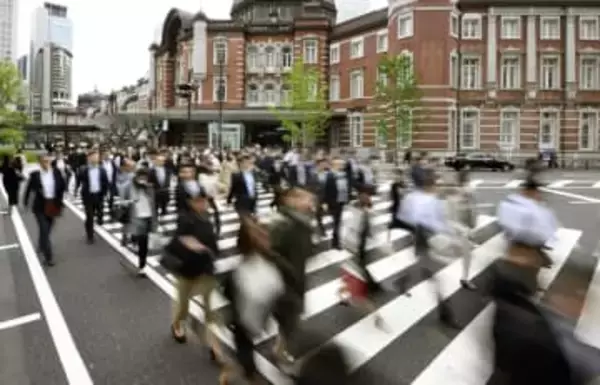 冬ボーナス、初の100万円超　経団連集計、好業績で8％増