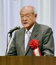 今国会の会期延長しない意向　鈴木氏「典範改正は成立」