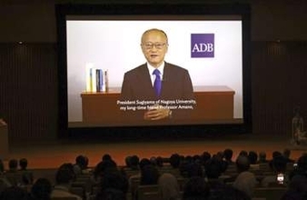 総裁「学びを母国に期待」　ADB催し、学生へ訴え