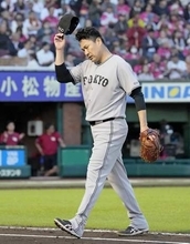 巨人・田中将、古巣に2回KO　今季最短で交代、唇かむ