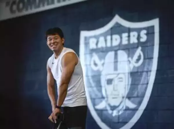 NFLキッカー松澤「結果残す」　日本初の登録選手入り目指す