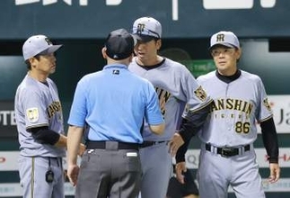 藤川監督、追い上げに水差す愚行　抗議で退場、阪神2位転落