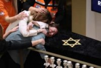 豪銃乱射制止は「人の務め」　複数の市民らが立ち向かう