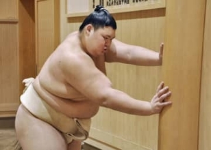 横綱大の里、初場所出場に前向き　稽古再開、けがで11月場所休場