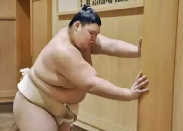 横綱大の里、初場所出場に前向き　稽古再開、けがで11月場所休場