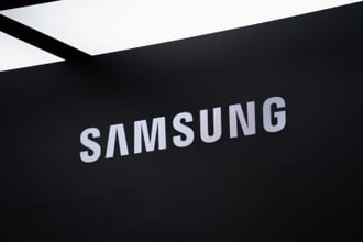 サムスン営業益3倍超　10～12月期、過去最高