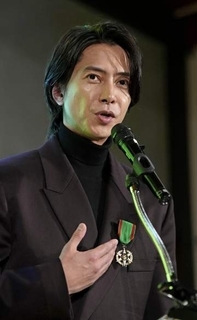 山下智久さんらにフランス勲章　「神の雫」で友好貢献