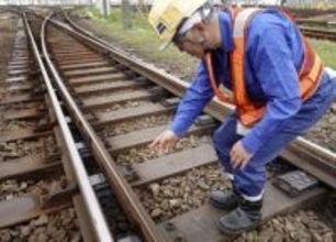 レール形状、初改良で寿命延長　JR東海、新幹線ポイントに使用