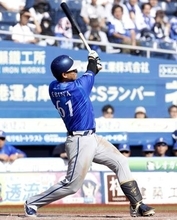 ロ6―16D（13日）　DeNA、連敗6で止める