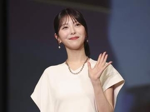 浜辺美波さんらが受賞　宝石のベストドレッサー