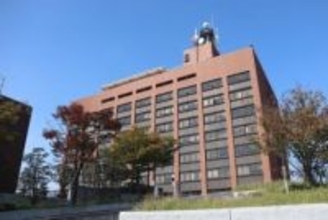 入浴中を盗撮疑い、中学講師逮捕　三重・桑名、10代女性被害