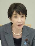「首相、終戦の日靖国参拝見送りへ　中韓米に配慮、亀裂回避」の画像1