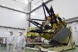 「火星衛星探査、機体を公開　MMX、今秋にも打ち上げ」の画像1