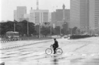 ＜あのころ＞サミットで都心ガラガラ　40年前の5月3日