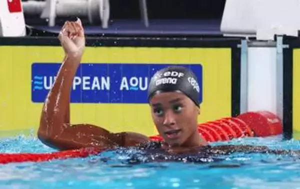 競泳、クルティスがまた世界新　欧州選手権の女子50m背泳ぎで