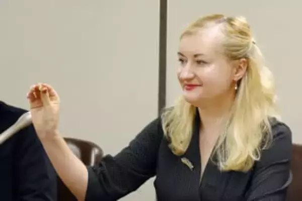 戦火逃れ、日本で弁護士に　ウクライナ人イリーナさん