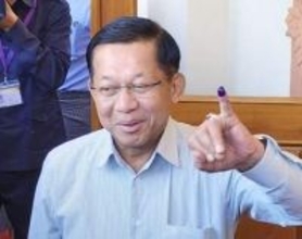 ミャンマー国軍トップ交代　大統領就任か