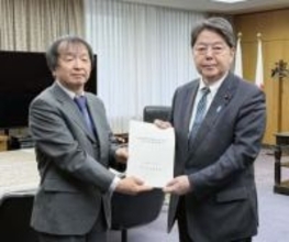 地方財政審、税収の偏在是正要請　地方法人税、固定資産税で格差