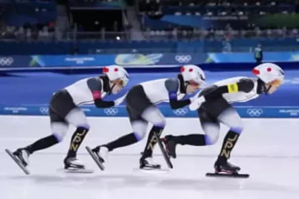 団体で日本女子3位、男子8位　スピードスケート・17日