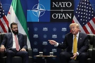 米、シリアのテロ指定解除へ　暫定政府の国家再建後押し