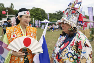 ようやく果たした夢の対面　日米の「五輪おばさん」