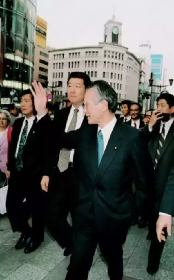 ＜あのころ＞銀ブラで「気分爽快じゃ」　31年前の11月26日