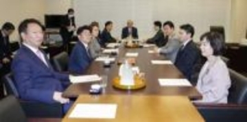 自民、憲法審を9日開催提案　今国会初の討議へ