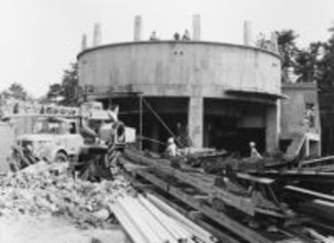 水槽向けパネル世界1位、NIPPURA　地元水族館でアクリルに挑戦【経済トレンド】