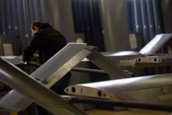 無人機攻撃数、ロシアを上回る　ウクライナ、侵攻後月別で初