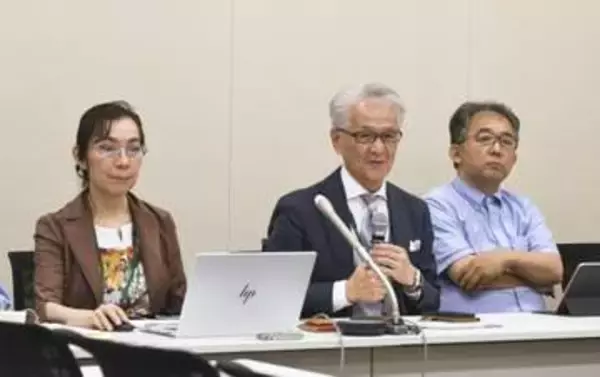 憲法学者、国旗損壊罪で抗議声明　「民主主義の原理に傷」