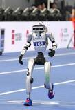 「人型ロボ、日本からGMOが参加　陸上400メートルを完走」の画像1