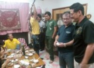 鹿児島の島からイランで無事願う　漂着の瓶が結んだ映画監督との縁