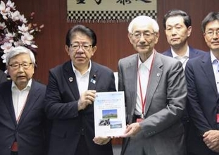 山陰の観光や交通強化を提言　JAPIC、国交相に