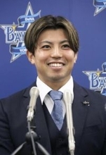 DeNA東、9千万円増の3億円　0勝の山崎は現状維持