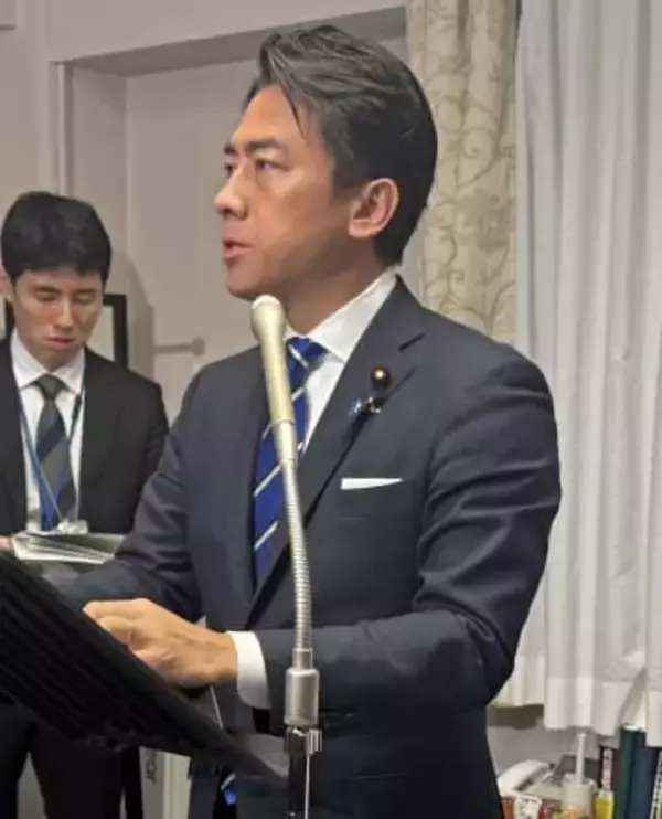 無人機の沿岸防衛体制に1千億円　小泉氏、26年度予算案