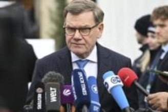 「フランスの国防費は不十分」　ドイツがNATO目標巡り批判