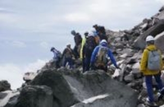 噴火35年「火山活動は安定」　雲仙・普賢岳の溶岩ドーム調査