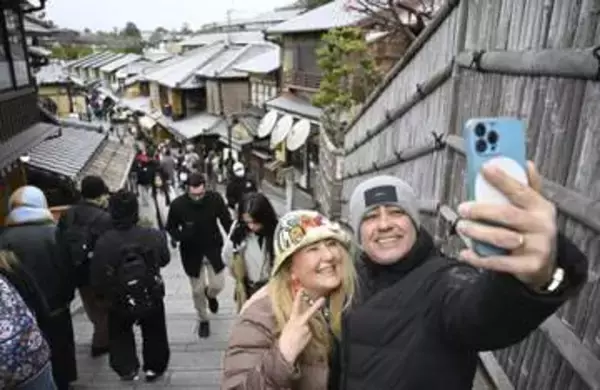 1～3月の訪日客消費2.5％増　過去3番目の2.3兆円