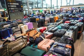 タイ航空、チャイCEO「解任」　大雨による空港の混乱で責任