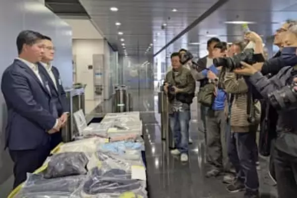 香港10億円強奪で15人逮捕　計画的犯行か、警察発表