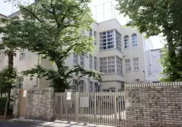 桜蔭中高の運営法人が敗訴　校舎近くマンション建設計画巡り