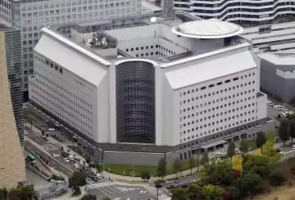 長男揺さぶりの巡査長停職3カ月　起訴休職中、大阪府警が懲戒処分