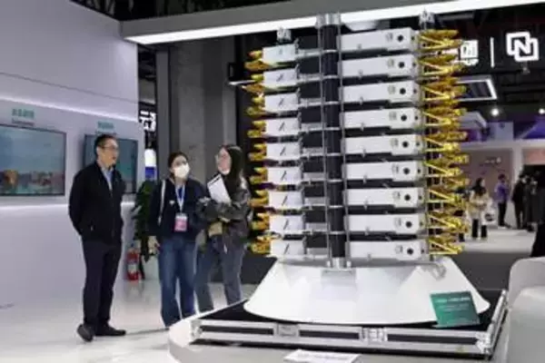 中国、人工衛星20万機打ち上げ　米「スターリンク」に対抗