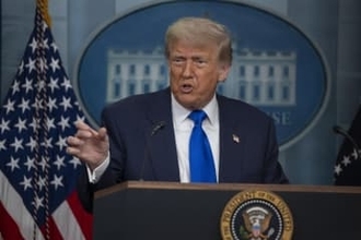 米大統領、イランに軍事行動警告　「デモ隊殺害なら攻撃」