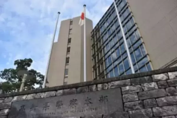 高知・土佐市で山林火災　日没後も消火活動