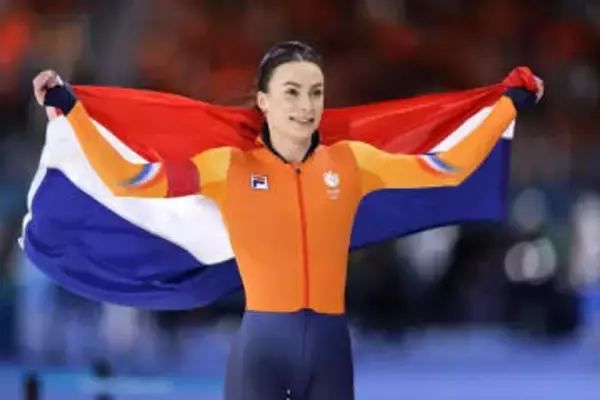 小平奈緒の五輪記録塗り替える　500mでコクが0秒45更新