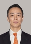 自民、野党の賛同得て減税案成立　国民は強引な審議けん制