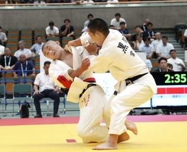 柔道古賀がV2、崇徳優勝　全国高校総体