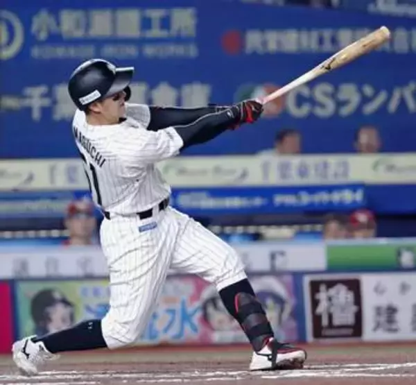 ロ3―2楽（4日）　山口が2打席連続本塁打