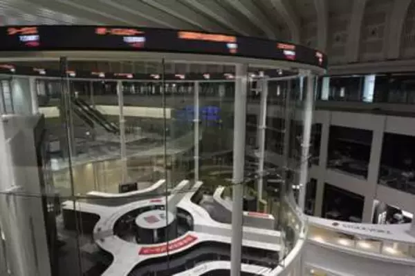 東証、午前終値は6万6227円　割安銘柄に買い戻し
